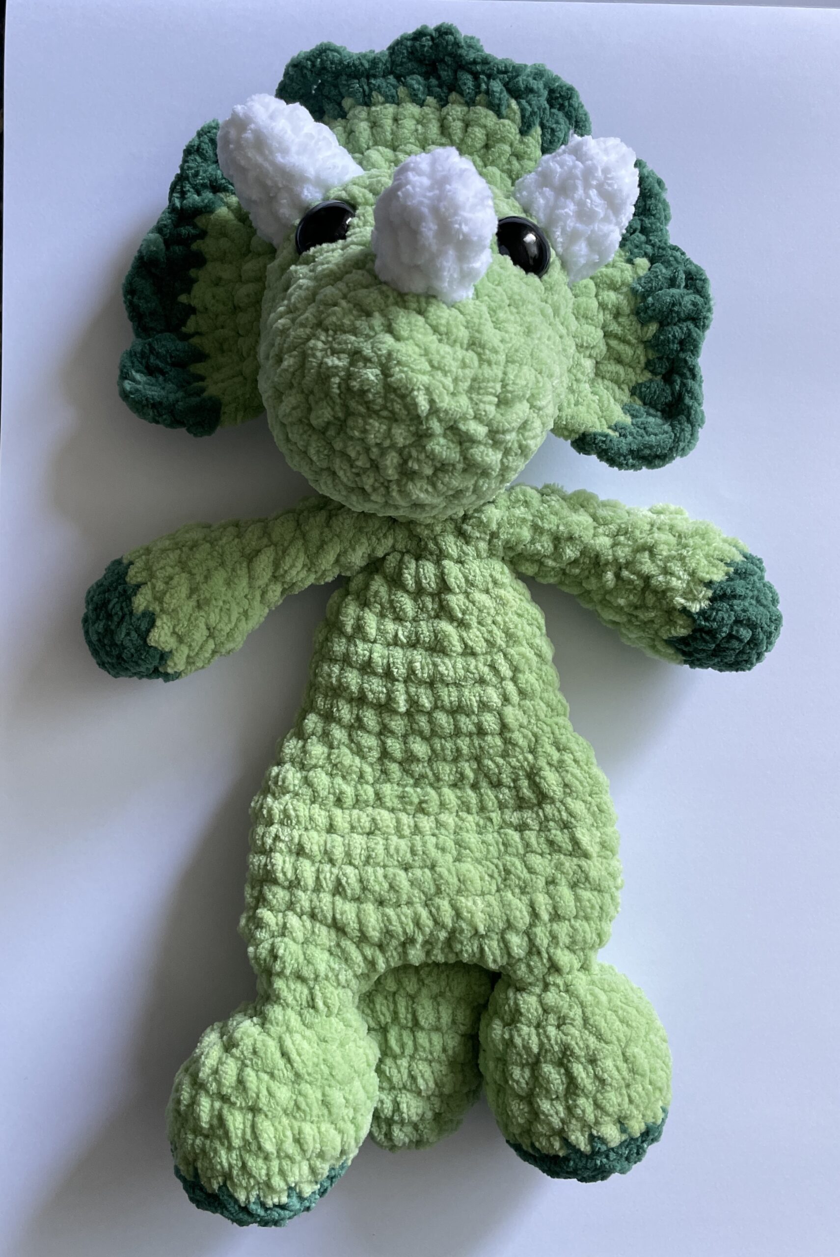 amigurumi triceratops Triksi