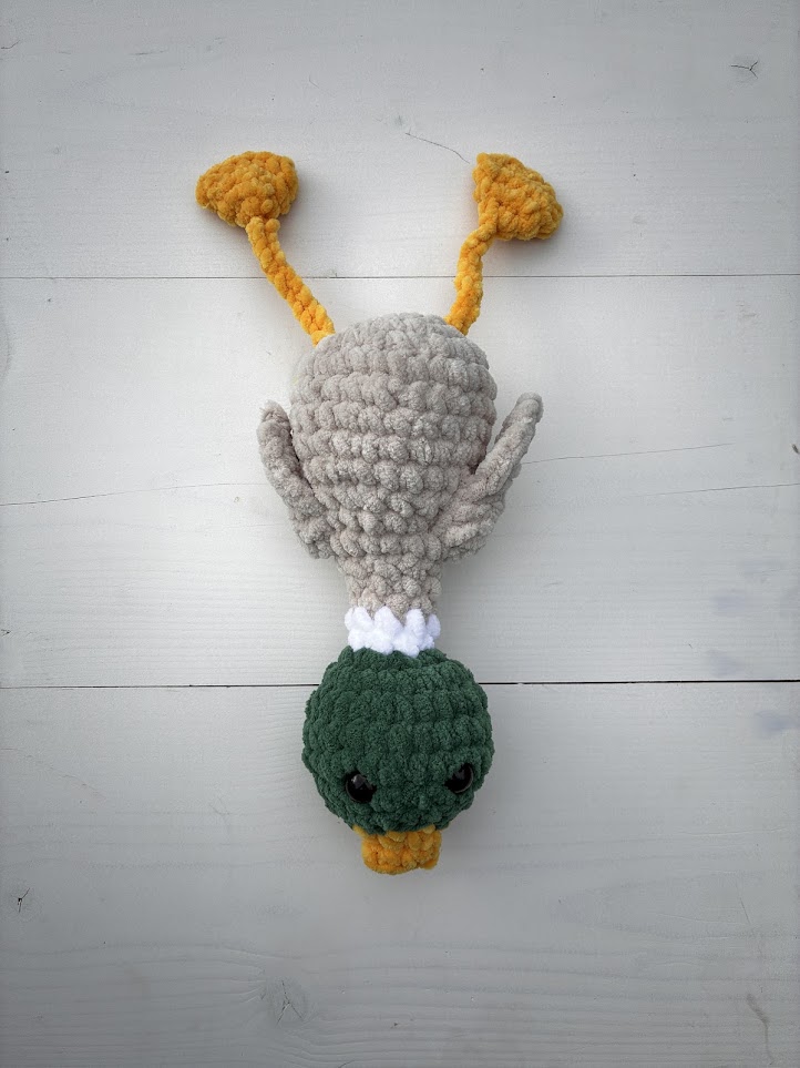 Amigurumi part Pärt – rohepäine pehme kaisupart