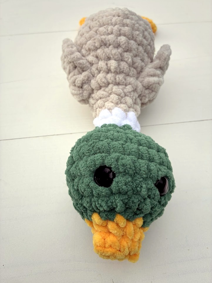 Amigurumi part Pärt – rohepäine pehme kaisupart