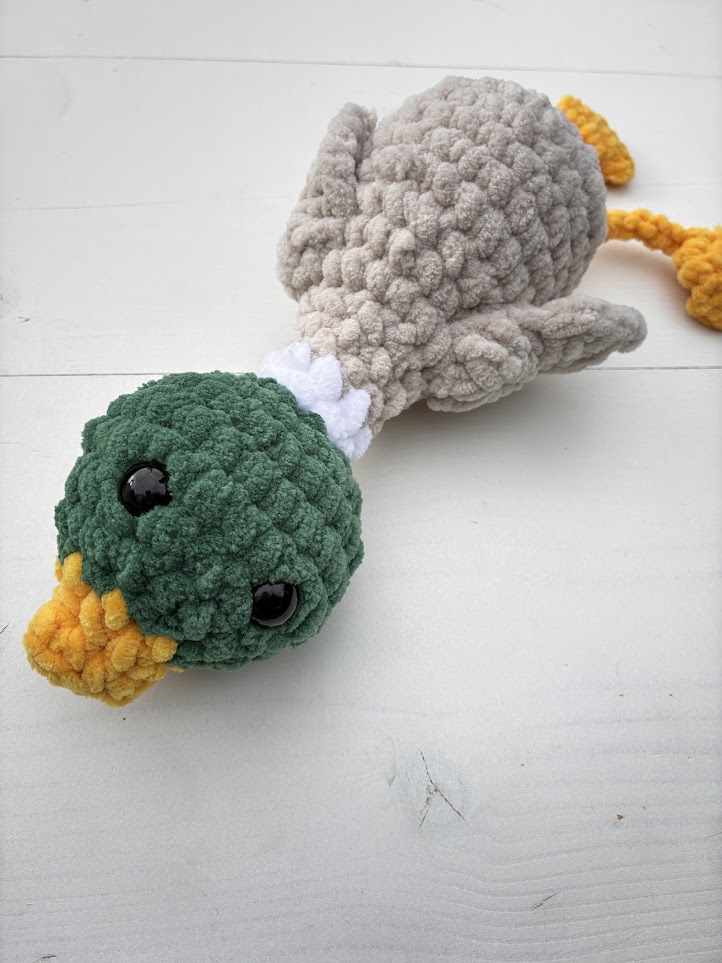 Amigurumi part Pärt – rohepäine pehme kaisupart