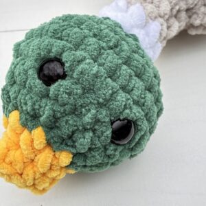 Amigurumi part Pärt – rohepäine pehme kaisupart